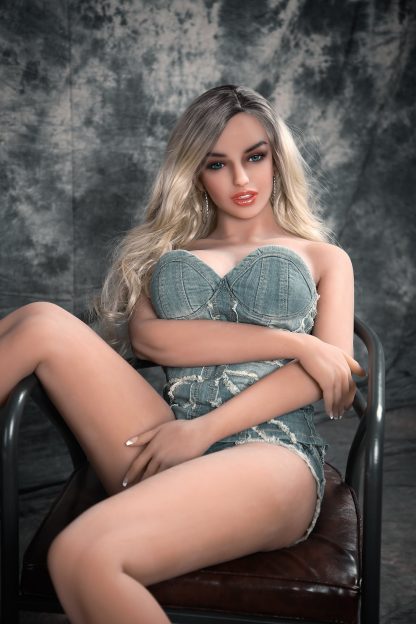 AF - Charlee - 5ft6 (168cm) Realistic Top-Quality Sex Doll With Curly hair - Image 4